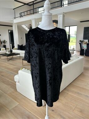 Black Velvet Short Sleeve T Shirt